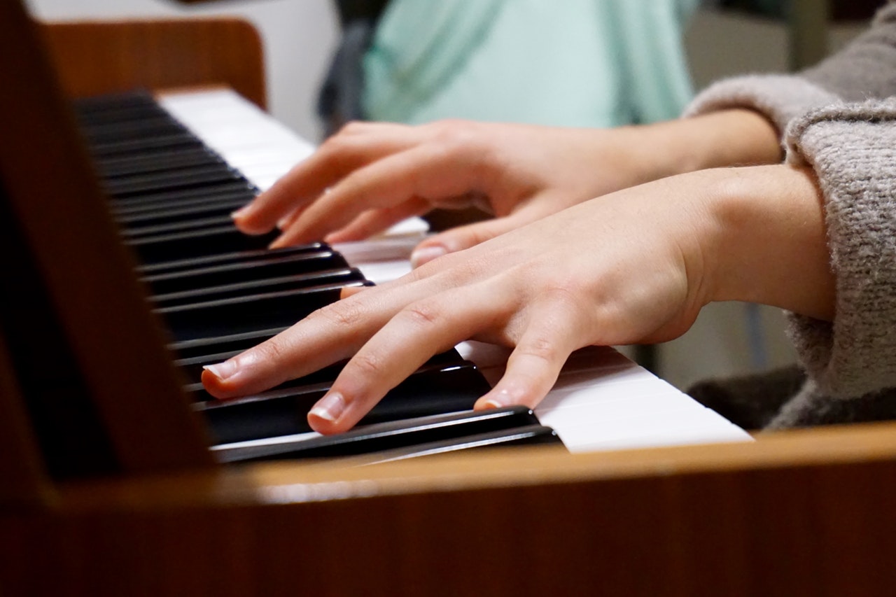 Top 25 Easy Piano Songs To Learn Master The Piano